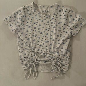 Hollister Blue and White Floral Cinched Tee